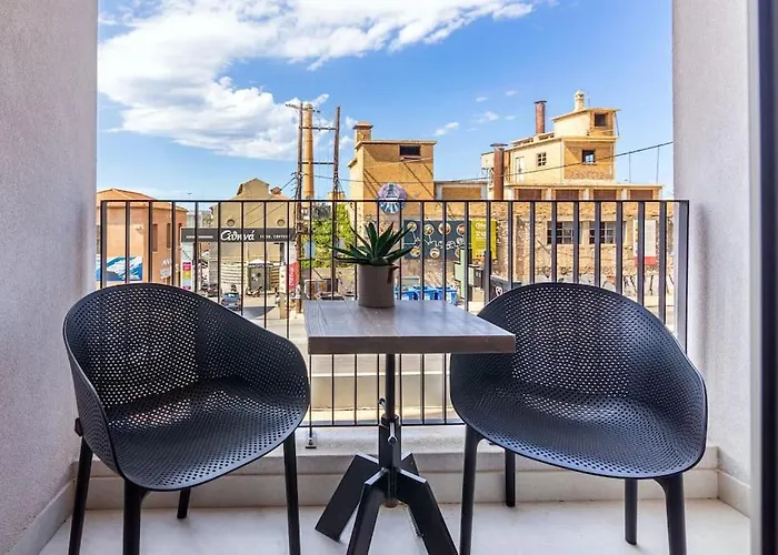 Athinais Urban Living 2 Just 2 Minutes From The Port