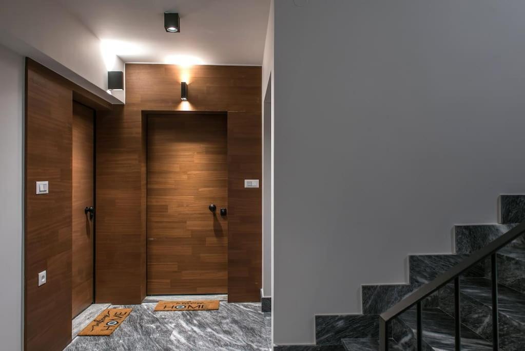 Athinais Urban Living 2 Just 2 Minutes From The Port Apartament Heraklion